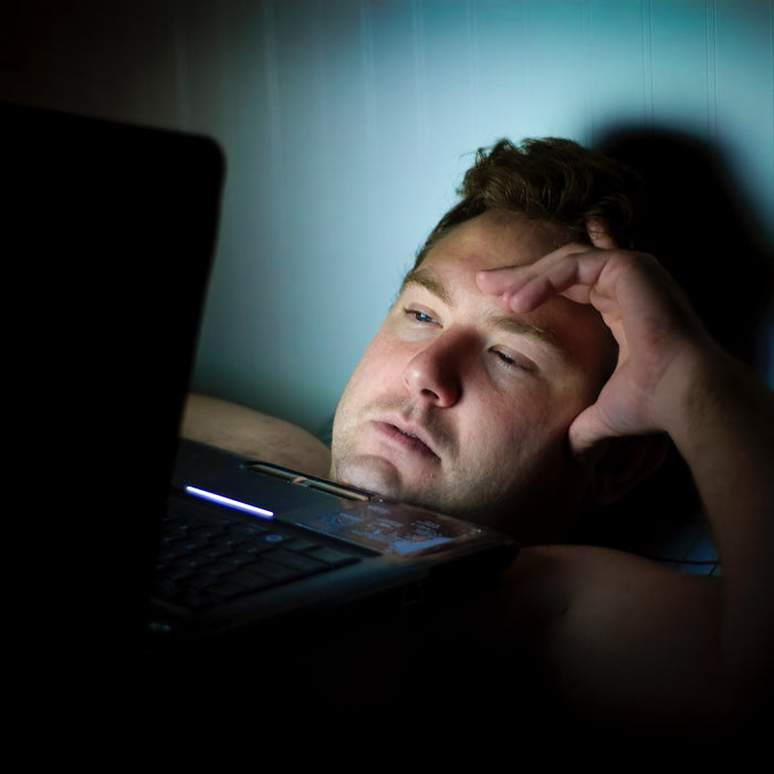 Getting Too Much Blue Light At Night? Get a Better Nights Sleep